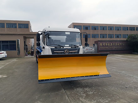 3.5米轻型除雪铲可装东风天锦