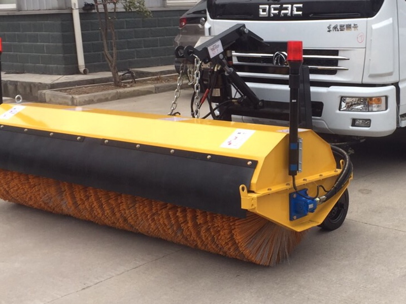 2米液压动力扫雪刷