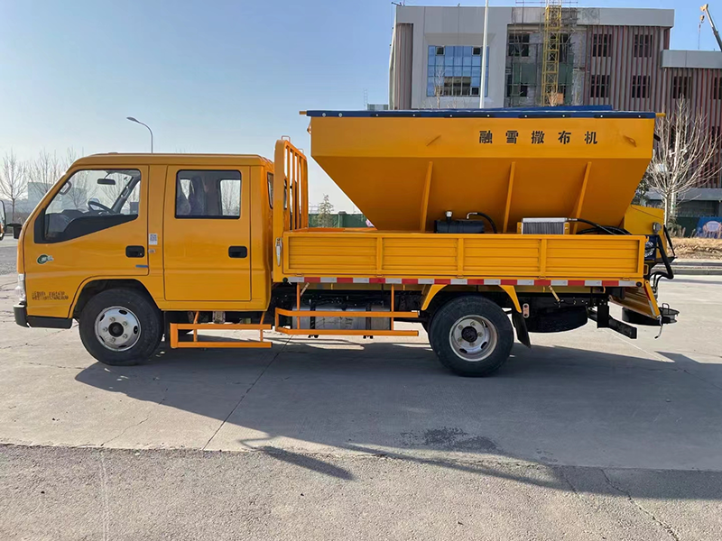 4方融雪剂撒布机