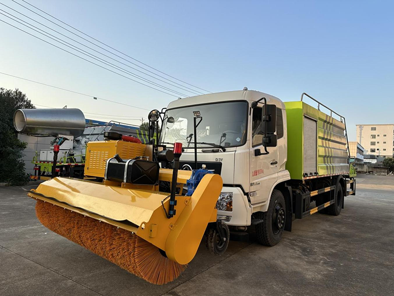 自带动力2米6除雪滚