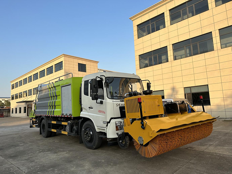 自带动力3米2除雪滚