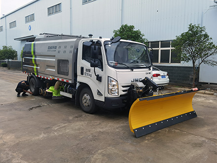 扫路车安装JL-XC-2500型轻型除雪铲