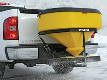 清晨时段进行融雪剂撒布机撒布作业的缺点